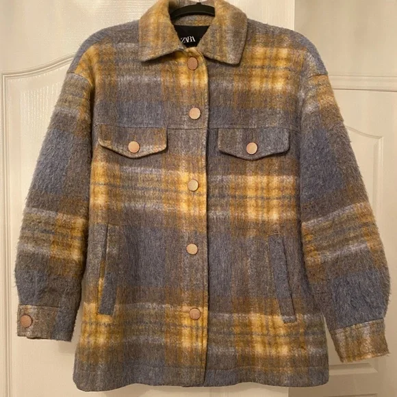 Zara Shacket - Picture 3 of 11